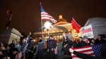 Ribuan Warga AS Demo Anti-Trump