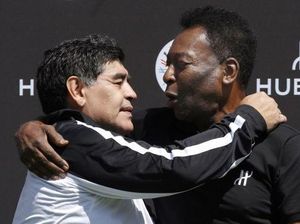 Pele Ditinggal Maradona, Berdoa Kelak Bisa Main Bareng di Surga