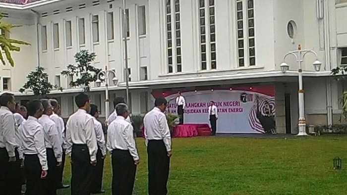 Menteri ESDM Pimpin Upacara Peringatan Hari Pahlawan