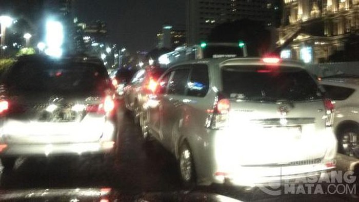 Usai Diguyur Hujan, Sejumlah Ruas Jalan di Jakarta Macet Parah