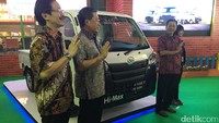 Peluncuran dilakukan oleh Senior Executive Director ADM, Tsuneo Itagaki, bersama Deputy Chief Executive PT Astra International Tbk – Daihatsu Sales Operation (AI-DSO), Supranoto Tirtodidjojo.