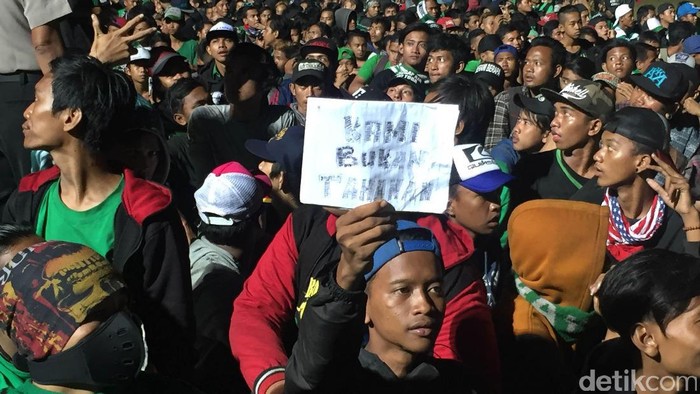 500 Bonek Dipulangkan dari Jakarta