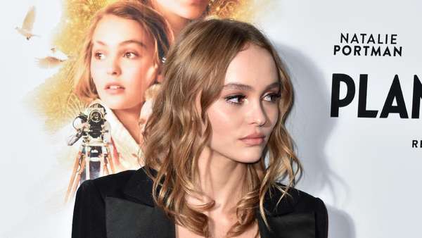 Cantiknya Lily-Rose Depp Cantiknya Lily-Rose Depp