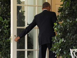 Barack Obama Pimpin Peringatan Hari Veteran di AS