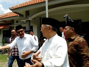 Ziarah ke Makam Gus Dur di Tebuireng, Djarot Bantah Terkait Pilkada