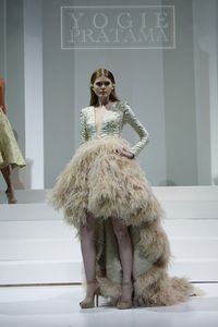 Gaya Avant Garde & Art Deco di Tangan Desainer Hian Tjen & Yogie Pratama