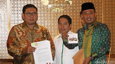 Pengurus Besar HMI Bertemu Fadli Zon