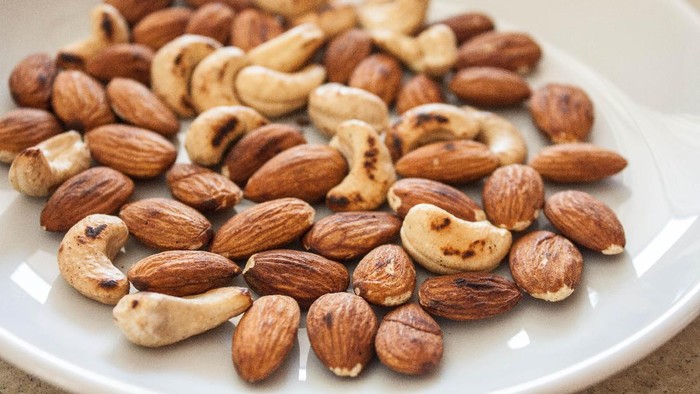 Nggak Bikin Tersiksa! 5 Makanan Enak Ini Ampuh Turunkan Tekanan Darah