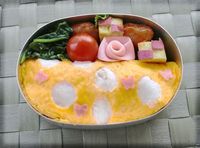 Bosan Omelet yang Polos? Bikin Saja Omelet Bermotif Polka Dot Gaya  Jepang