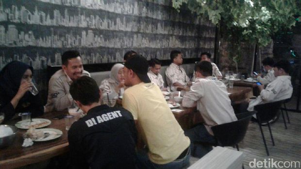 Datsun Risers Santap Malam di Raja Kuring