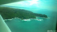 Destinasi selanjutnya ada di Pantai Batu Hiu, Pangandaran. Kawasan pantai inilah yang menjadi saksi bisunya (Michael Agustinus/detikTravel)
