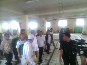 Tengok Pasar Mampang yang Kosong, Sandiaga: Perlu Ada Pemimpin Peduli