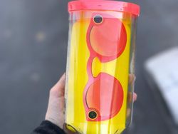 Spectacles, Kacamata Pintar Snapchat Dijual dengan Cara Unik