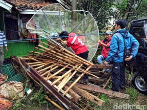 Ribuan Ternak Mati, Kerugian Banjir Sukabumi Diperkirakan Rp 15 Miliar