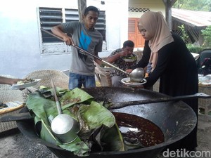 Gotong Royong Nan Guyub ala Gampong Lubuk Sukon Aceh