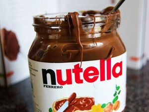 Saat Nutella dan Susu Kental Manis Dipakai untuk Warnai Rambut