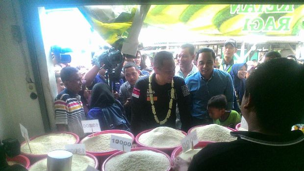 Sapa Pedagang Beras, Agus Yudhoyono Janji Stabilkan Harga