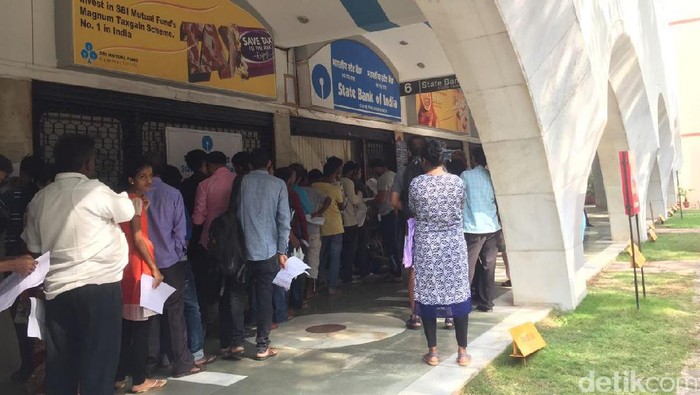500 dan 1.000 Rupee Ditarik, Warga India Berbondong-bondong Tukar Uang