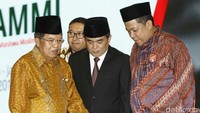 Kongres KA-KAMMI juga dihadiri Ketua DPR RI Ade Komarudin, Wakil DPR RI Fadli Zon, dan Wakil DPR RI Fahri Hamzah.