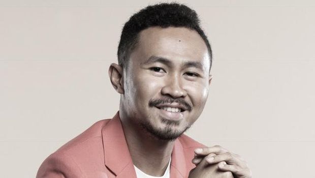 Bakhes, penyanyi yang diproduseri oleh Glenn Fredly.