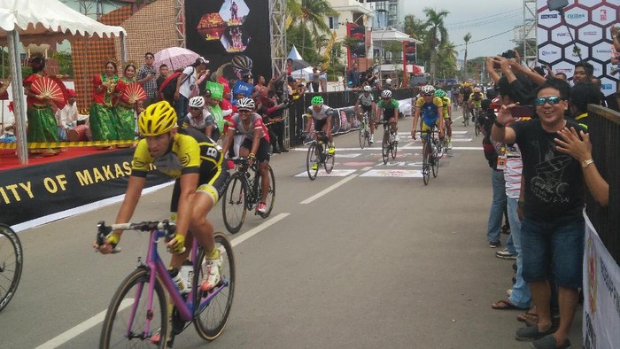 Peter Pouly Juara Tour de Makassar 2016