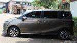 Honda BR-V dan Toyota Sienta Kompak Nyungsep