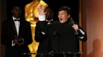 Raih Piala Kehormatan Oscar, Jackie Chan Semringah Banget