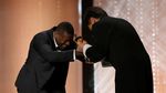Raih Piala Kehormatan Oscar, Jackie Chan Semringah Banget
