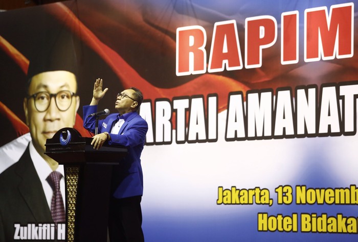 Ketum PAN: Jokowi Tegaskan Tak Lindungi Ahok, Proses Hukum Harus Transparan