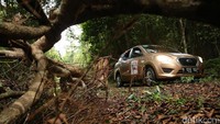 Datsun Risers Expedition 2 menyelesaikan etape hari ke-3 di Bandar Lampung pada Sabtu (12/11/2016).