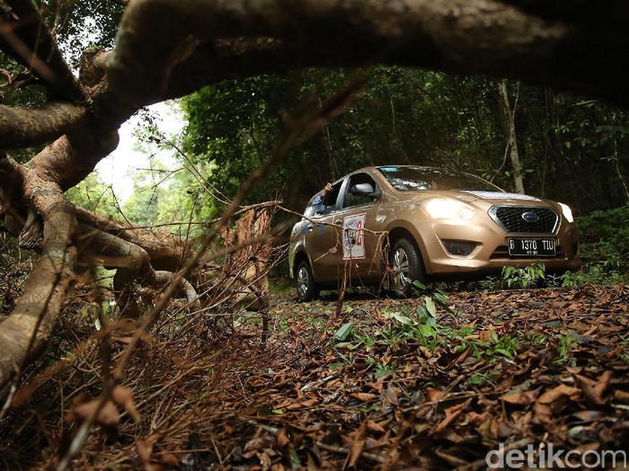 Risers: Mobil Datsun Tenaga, Transmisi dan Kenyamanannya Pas