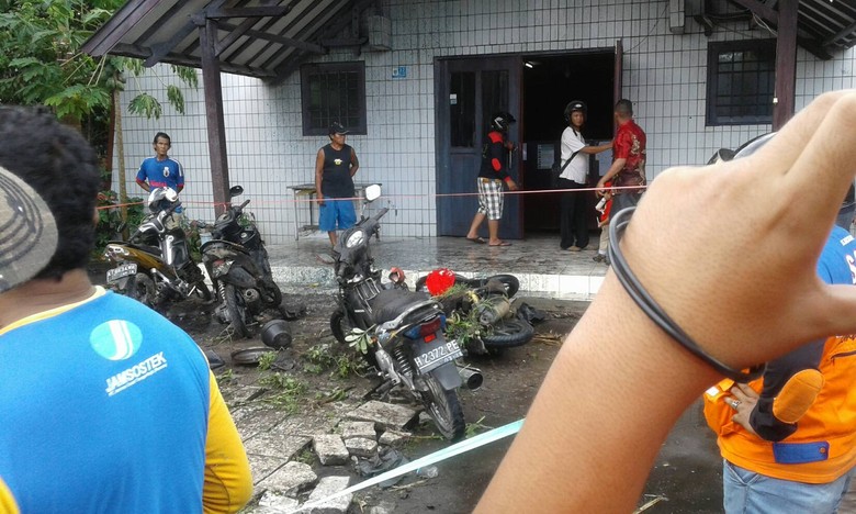 Kapolda Kaltim: Pelempar Bom Molotov Depan Gereja Oikumene Sudah Ditangkap Kapolda Kaltim: Pelempar Bom Molotov Depan Gereja Oikumene Sudah Ditangkap
