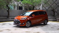 Toyota Sienta 2.315 unit. Foto: Dadan Kuswaraharja