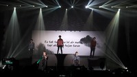 An Encore dan Romeo + Juliette pun dibawakan, sekaligus menutup perjumpaan SHINee dengan para fans. Foto: Delia Arnindita Larasati/detikHOT