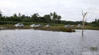 Para Risers Datsun diberikan pengalaman berkendara ke tempat-tempat baru dengan berbagai medan.