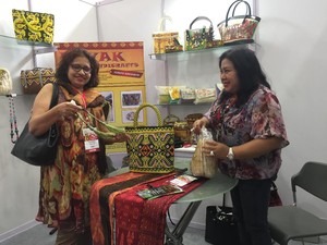 Tas Manik Asal Balikpapan Ini Laris Manis di India