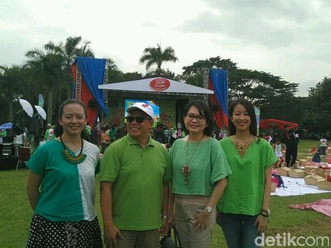 Kiri ke kanan (Anna Surti Ariani, Arif Mujahidin, dr Frieda Handayani, Diana Beauty) (Foto: Reza/detikHealth)