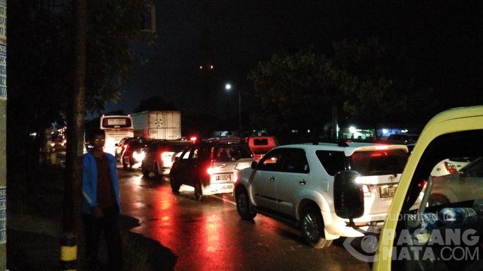 Lalin Bandung-Garut Sudah Bisa Dilalui, Kondisi Macet
