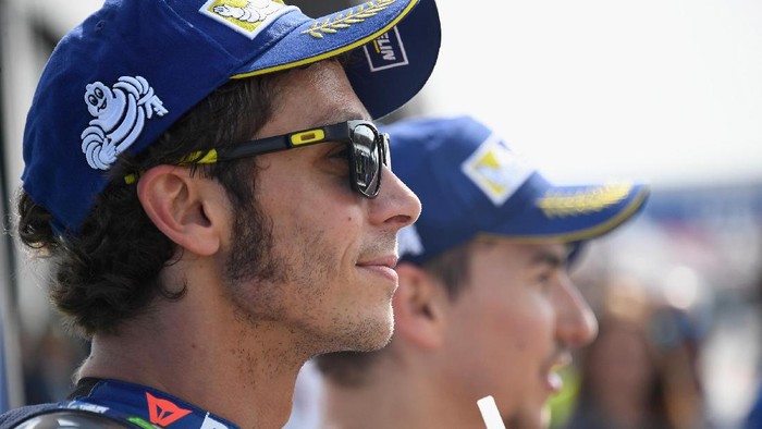 Rossi: Bodoh Jika Mencoret Lorenzo dari Persaingan Juara di 2017