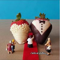 Pastry Chef Ini Bikin Dessert Dalam Bentuk Miniatur Upacara Pernikahan