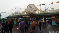 Foto: Leofoo Village Theme Park ini terletak di Guanshi Town, Hsinchu County, Taiwan, sekitar 1 jam perjalanan darat dari Kota Taoyuan. Destinasi ini menawarkan pengalaman bersafari, sekaligus main aneka wahana seru yang menantang adrenalin (Wahyu/detikTravel)