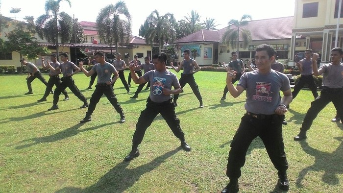 Jelang Pilkada, Personel Polres Kampar Tingkatkan Kemampuan Bela Diri