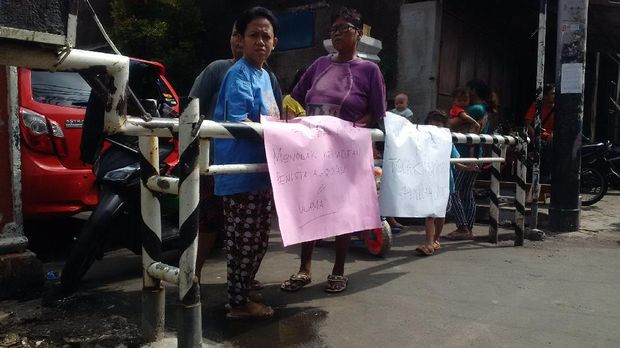 Ditolak Sekelompok Warga di Sawah Besar, Djarot Tetap Tersenyum
