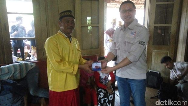 Iskandar Zulkarnain, Pahlawan Tarian dari Lampung