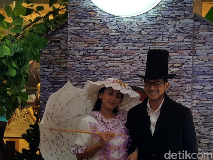 Paham Benar Ibu-ibu Rentan Stres, Ini yang Dilakukan Oka Antara untuk Istrinya