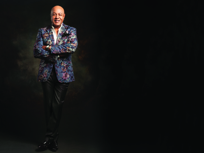 Duet Istimewa Peabo Bryson dan Raisa di Kota Gudeg