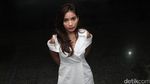 Beby Regitia Looks Like White Roses