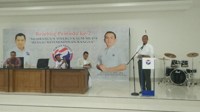 Anies ke Kader Perindo: Tak Pantas Bila Pemuda Hanya Bicara Masa Lalu