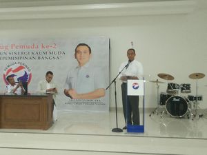 Anies ke Kader Perindo: Tak Pantas Bila Pemuda Hanya Bicara Masa Lalu