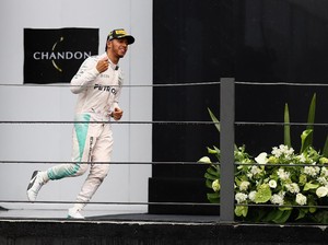 Hamilton Lanjutkan Perburuan di Abu Dhabi